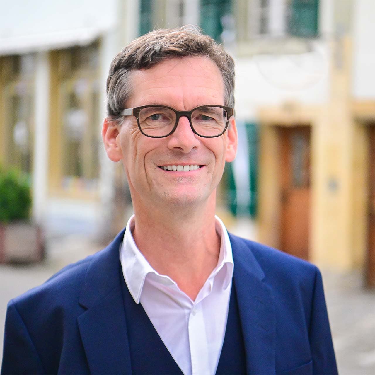 Martin Leu, Kandidat für das Oberamt des Seebezirks, in der Altstadt von Murten